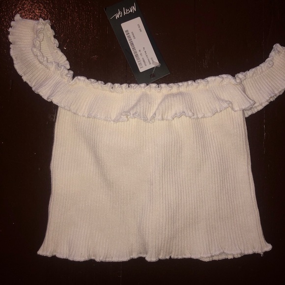 Lace-up Off-the-shoulder white crop top - Picture 2 of 3